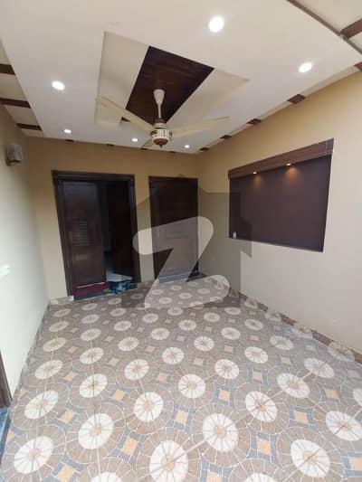 کینال گارڈنز - بلاک اے اے کینال گارڈن لاہور میں 3 کمروں کا 5 مرلہ مکان 1.65 کروڑ میں برائے فروخت۔