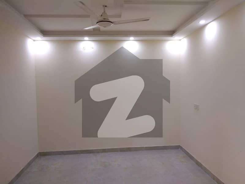 گرین سٹی لاہور میں 3 کمروں کا 5 مرلہ مکان 2.15 کروڑ میں برائے فروخت۔