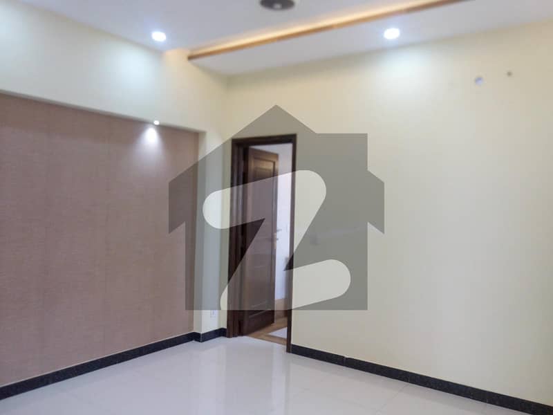House Available For sale In Green City
