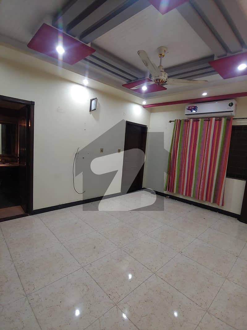نیو مسلم ٹاؤن - بلاک بی نیو مسلم ٹاؤن لاہور میں 6 کمروں کا 2 کنال مکان 25 کروڑ میں برائے فروخت۔