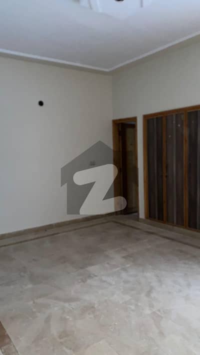 Prime Location House Of 300 Square Yards Is Available For sale