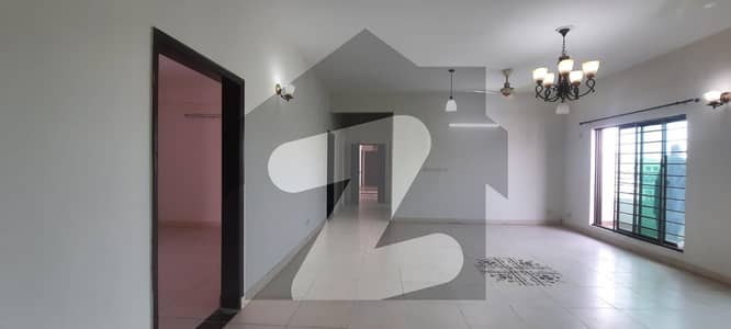 Superb 10 Marla 2nd Floor Apartment For Sale In Askari 11 Lahore