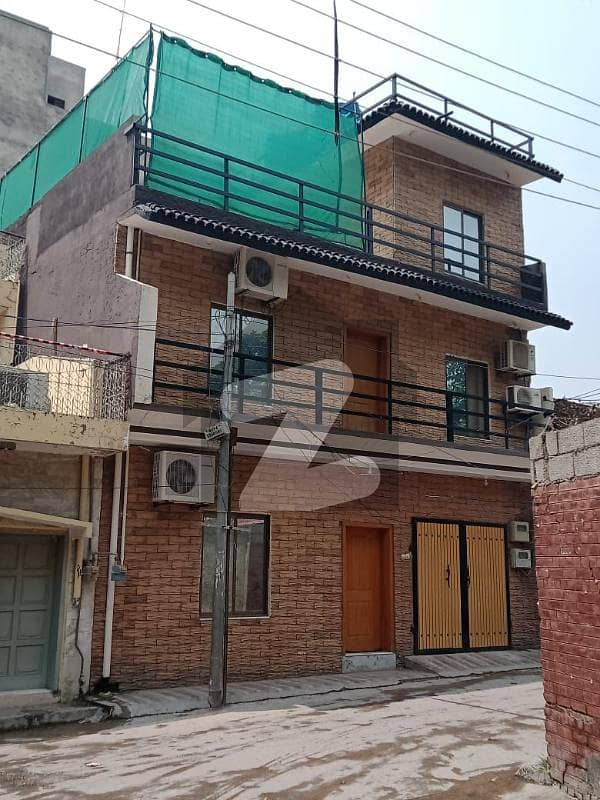 خیابانِ سرسید راولپنڈی میں 5 کمروں کا 7 مرلہ مکان 4.5 کروڑ میں برائے فروخت۔