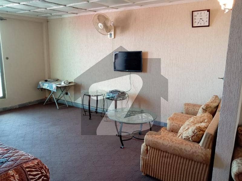 سیٹیلائیٹ ٹاؤن - بلاک ایف سیٹیلائیٹ ٹاؤن راولپنڈی میں 5 کمروں کا 8 مرلہ مکان 4.5 کروڑ میں برائے فروخت۔