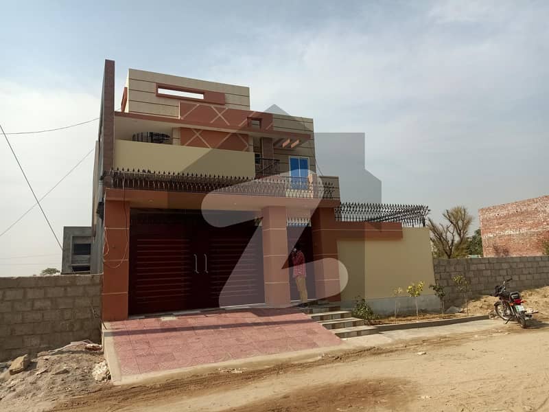 8 Marla House In Central Shadman Colony For sale