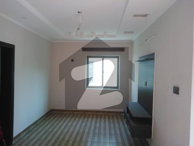 5 Marla House Situated In Hayatabad Phase 6 - F3/1 For rent