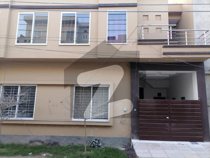 3.5 Marla House available for sale in Ghalib City if you hurry