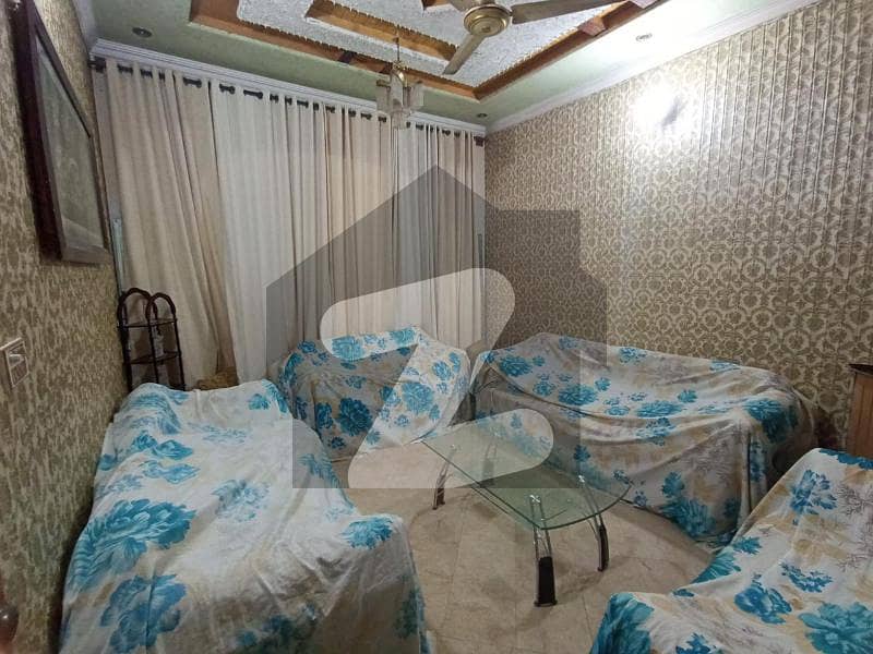 غوری ٹاؤن فیز 5اے غوری ٹاؤن اسلام آباد میں 4 کمروں کا 5 مرلہ مکان 1.7 کروڑ میں برائے فروخت۔