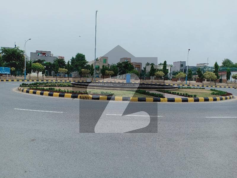 Bahria Nasheman 8 Marla Prime Location Plot Available For Sale.