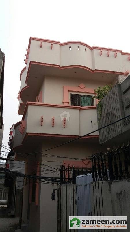 ظفروال روڈ سیالکوٹ میں 3 کمروں کا 3 مرلہ مکان 36 لاکھ میں برائے فروخت۔