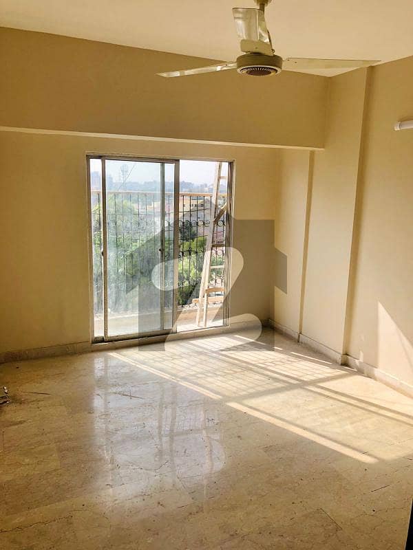 Flat Available For Sale In Clifton Block 2