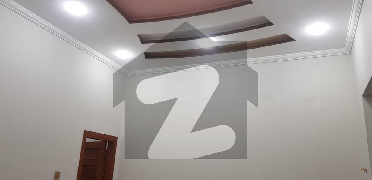 ڈلا زیک روڈ پشاور میں 7 کمروں کا 5 مرلہ مکان 2.3 کروڑ میں برائے فروخت۔