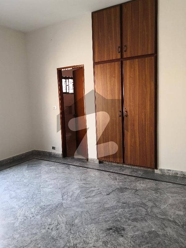 10 Marla Beautiful House Portion For Rent
