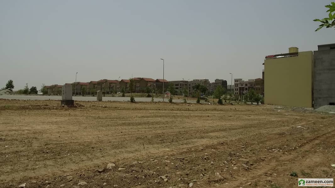Commercial Pair Plot For Sale Near DHA Business Bay  5 Star Upcoming Hotel