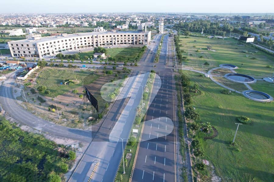 Highly-coveted 2 Marla Commercial Plot Is Available In Lahore Motorway City - Block T For sale
