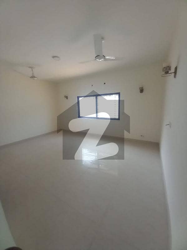 1000 Yard Big Single Storey House Bungalow Available For Rent Dha Phase 8 Khy Qasim 6 Month Old Slightly Use Only Big Parking Lot Of Cars