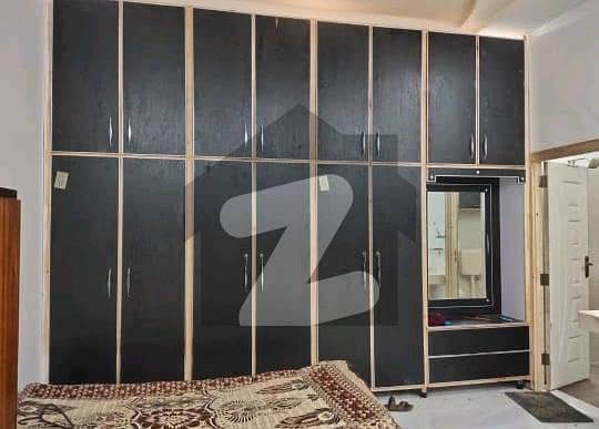 گلشنِ مدینہ فیصل آباد میں 12 مرلہ مکان 2.25 کروڑ میں برائے فروخت۔