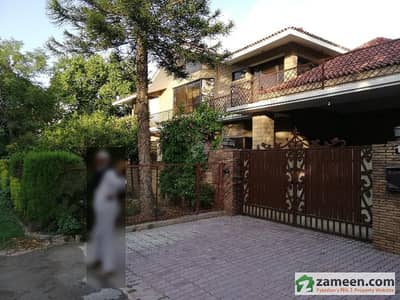 611 Sq. Yard Corner Double Story House With Basement 2 Kitchens 611 Sq. Yard Corner Double Story House With Basement 2 Kitchens