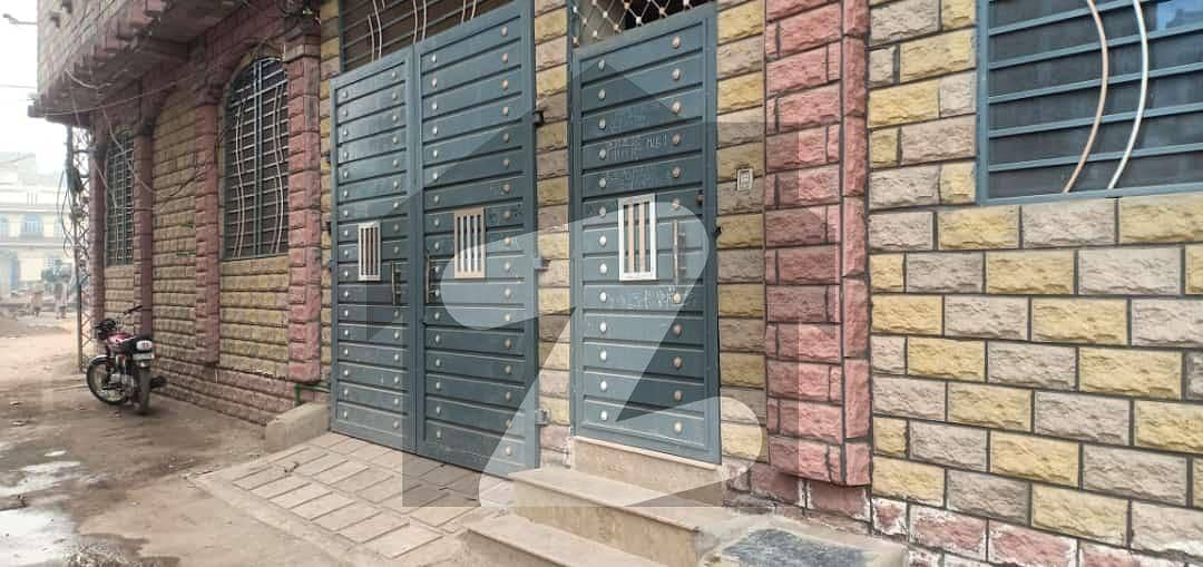 گلبرگ پشاور میں 3 کمروں کا 5 مرلہ مکان 25 ہزار میں کرایہ پر دستیاب ہے۔