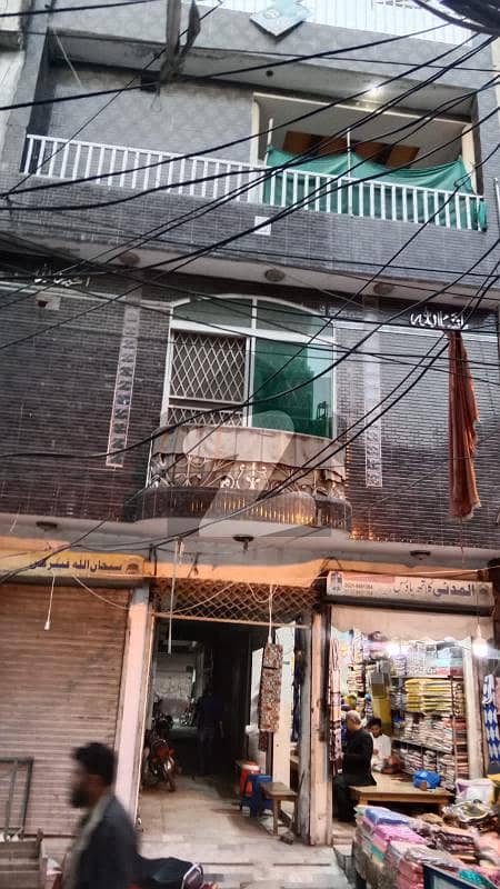 ٹاؤن شپ ۔ سیکٹر بی1 ٹاؤن شپ لاہور میں 2 کمروں کا 5 مرلہ عمارت 3 کروڑ میں برائے فروخت۔