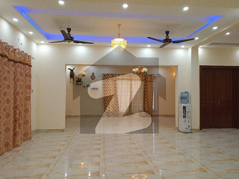 ای ۔ 11 اسلام آباد میں 5 کمروں کا 1 کنال مکان 3.5 لاکھ میں کرایہ پر دستیاب ہے۔