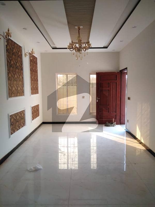 پنجاب گورنمنٹ سرونٹ ہاؤسنگ فاؤنڈیشن لاہور میں 2 کمروں کا 5 مرلہ مکان 25 ہزار میں کرایہ پر دستیاب ہے۔