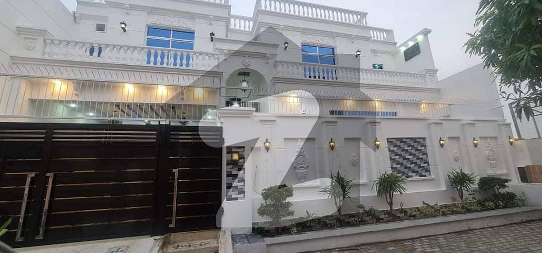 Buy your ideal 10 Marla House in a prime location of Khan Colony Road