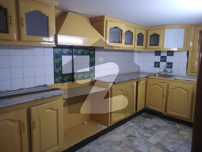 5 Marla House In Hayatabad For rent At Good Location