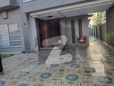 10 Marla Upper Portion Available For Sale In Overseas A Block Bahria Town Lahore