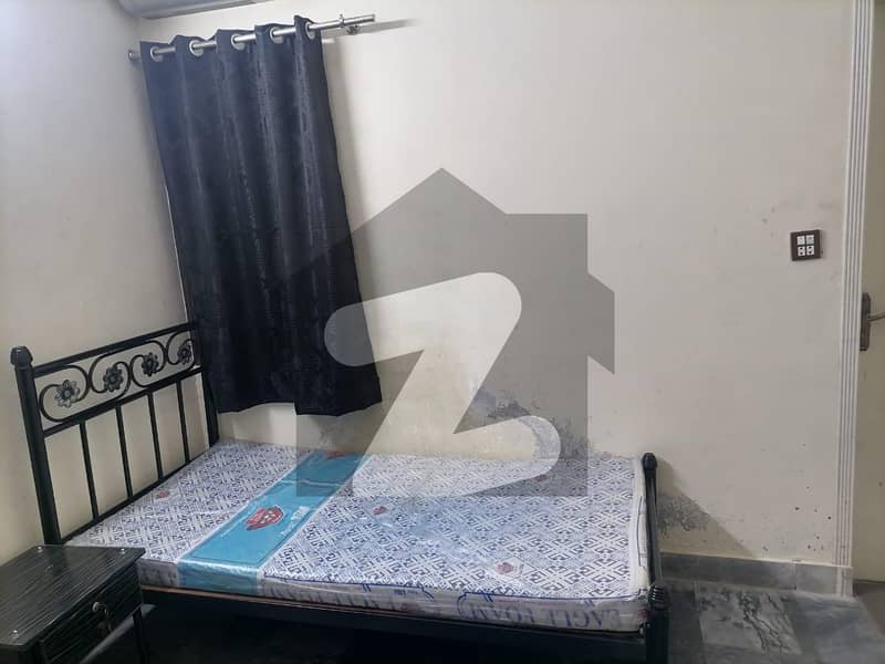 A 100 Square Feet Flat Located In Jail Road Is Available For rent