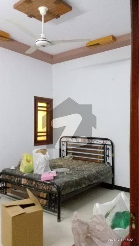 کامران چورنگی کراچی میں 4 کمروں کا 4 مرلہ مکان 1.9 کروڑ میں برائے فروخت۔