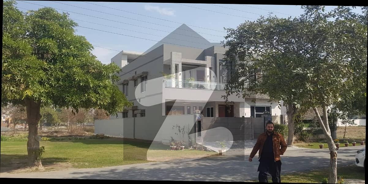 1 Kanal House Ideally Situated In Wapda City - Block E