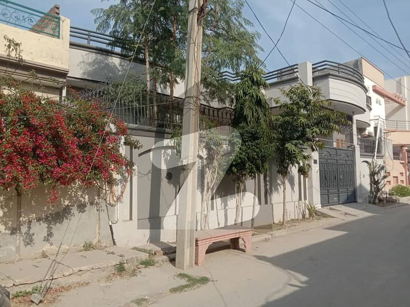 10 Marla House Is Available In Saeed Colony