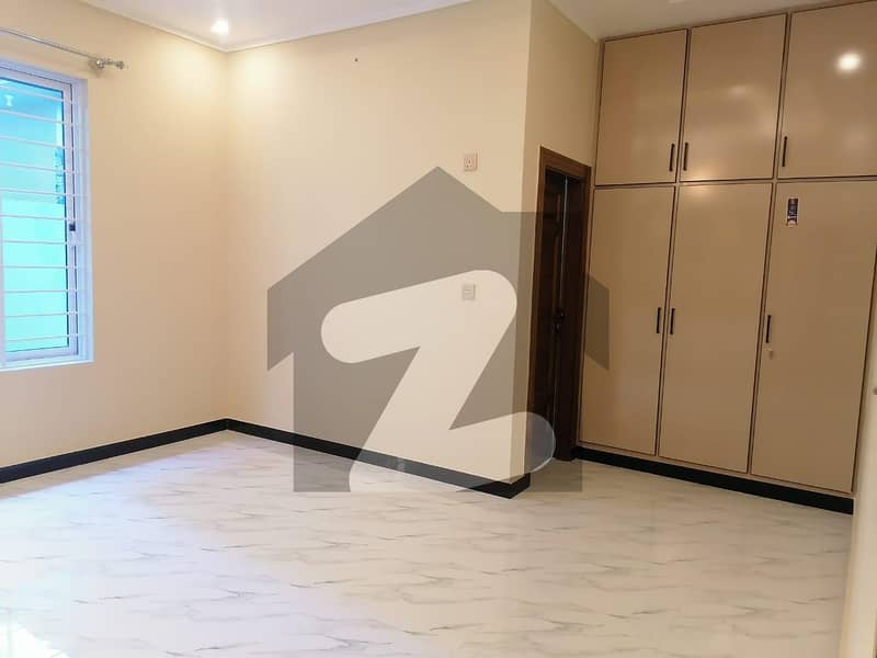 In Banaras Colony House For sale Sized 12 Marla