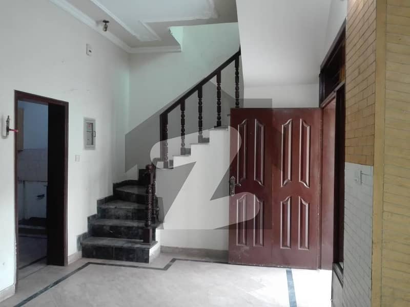 5 Marla Lower Portion In Lahore Is Available For rent