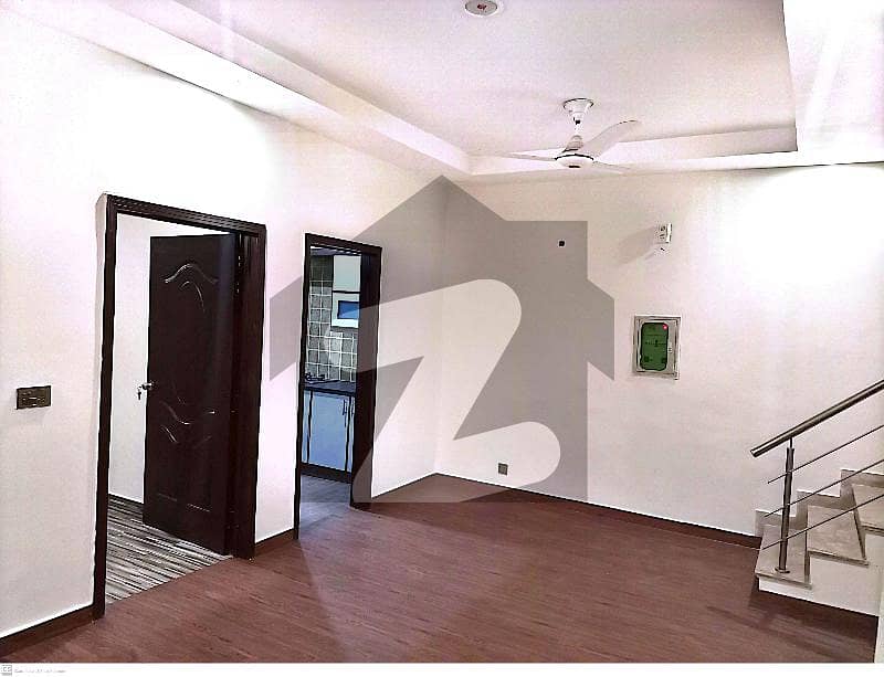 6 Marla Beautiful House For Sale In Paragon City Lahore With Gas