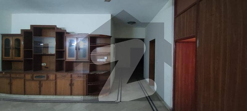 Upper Portion 4500 Square Feet For Rent In West Wood Housing Society