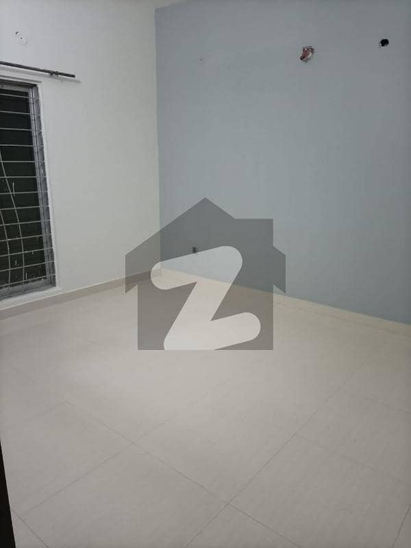 10 Marla Lower Portion For Rent In Paragon City