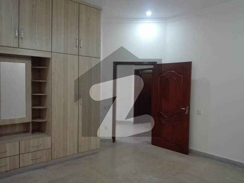 10 Marla House For rent In The Perfect Location Of Wapda Town Phase 1 - Block D3