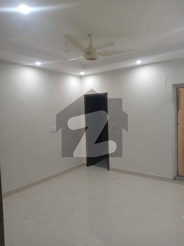 State Life Society F Block 4 Marla Flat With Lift Available For Rent