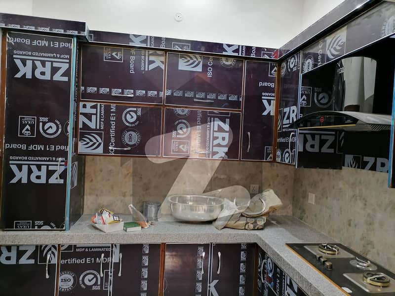 خیابانِ گارڈنز فیصل آباد میں 6 مرلہ مکان 2 کروڑ میں برائے فروخت۔ خیابانِ گارڈنز فیصل آباد میں 6 مرلہ مکان 2 کروڑ میں برائے فروخت۔