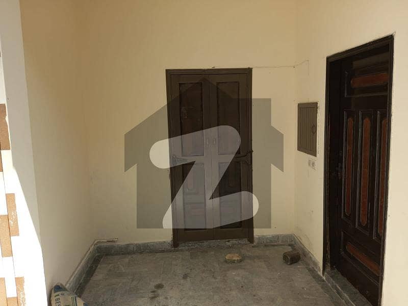 ایف ۔ 10 اسلام آباد میں 3 کمروں کا 4 مرلہ مکان 65 ہزار میں کرایہ پر دستیاب ہے۔