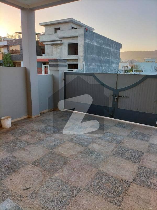 Beautiful 14 Marla House For Rent In D12 Beautiful 14 Marla House For Rent In D12