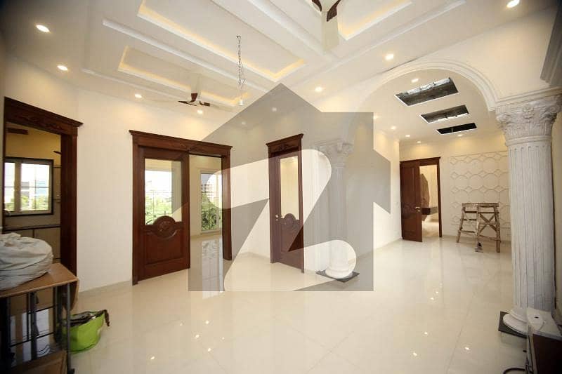 10 Marla House Available For Rent In Dha Phase 8 Block M