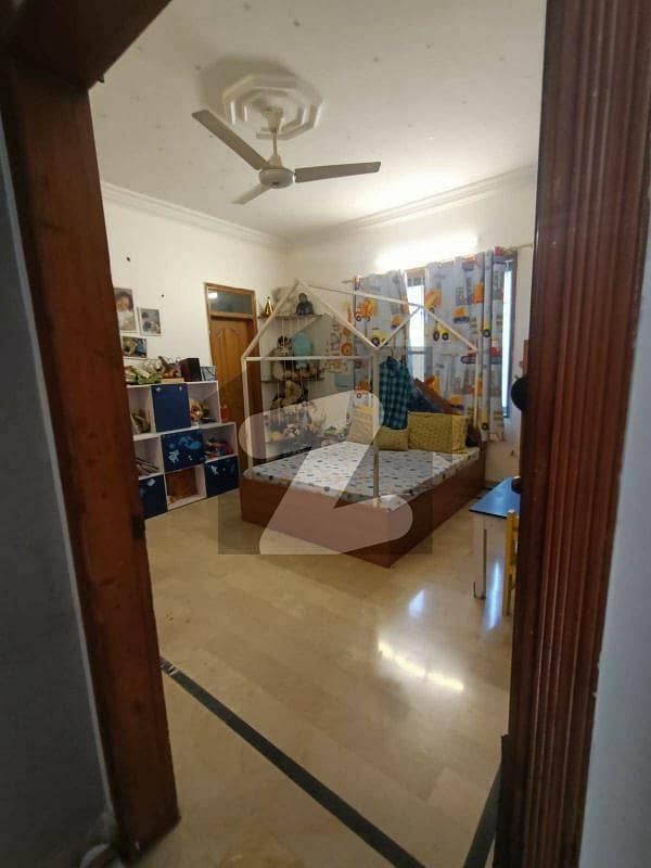 292sq Yards Corner Bungalow For Sale In Gulistan E Johar Block2