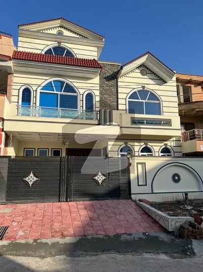 Double Storey House For Sale G . 13 In Prime Location *