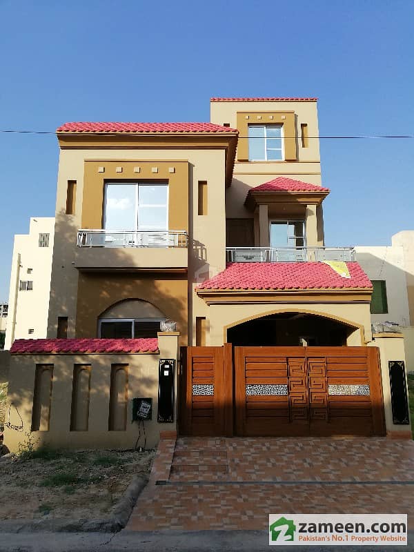 5 Marla Outstanding Brand New Double Storey House For Sale 