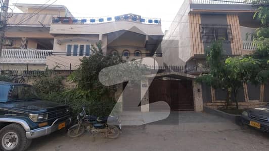 Perfect 240 Square Yards House In Bufferzone - Sector 15-A/5 For sale