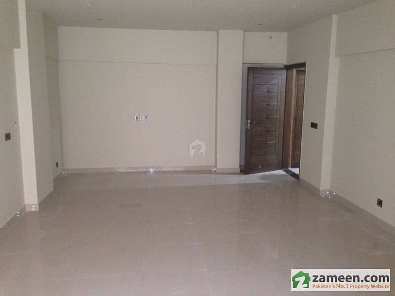 Available Office For Rent In Tauheed Commercial