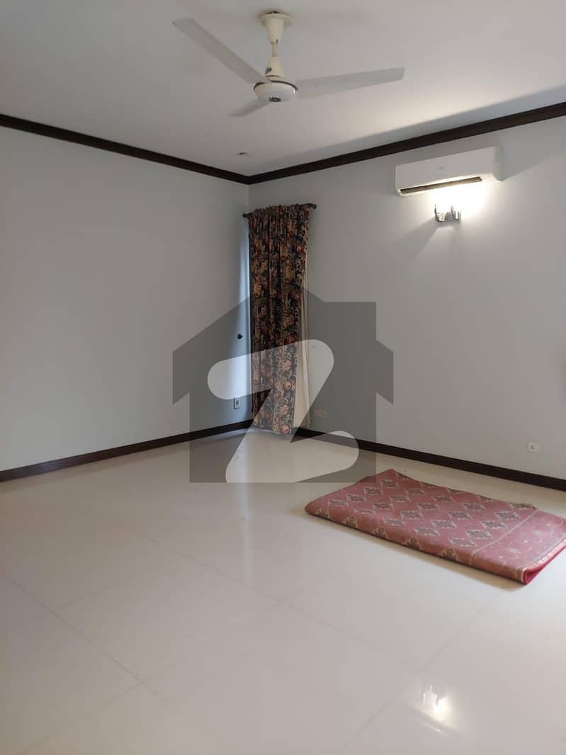 2000 Square Yards House For sale In Hill Park Hill Park Hill Park